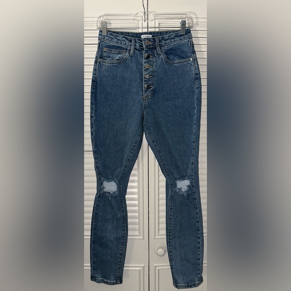 WeWoreWhat Women's Button Fly Distressed Knee Jeans‎ Size 27 - Picture 1 of 9